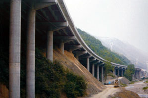 減水劑的葛洲壩集團滬蓉西高速公路